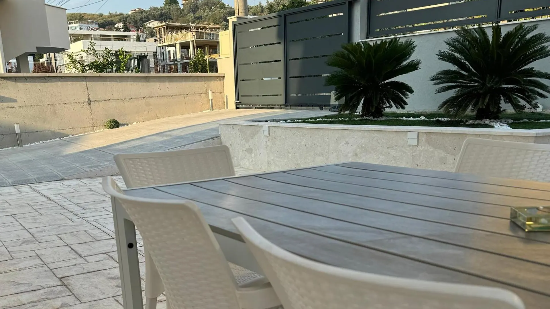 Villa Mondi Golem  Albania